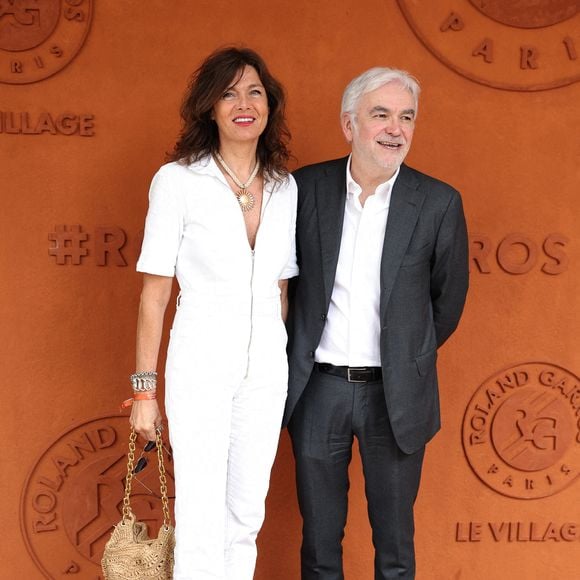 Catherine Bancarel et son mari Pascal Praud - Célébrités au village des Internationaux de France de tennis de Roland Garros 2024 à Paris le 7 juin 2024.  © Jacovides-Moreau/Bestimage