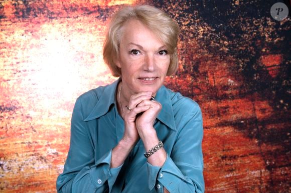 Il s'agit de Brigitte Lahaie, l'animatrice radio.

Portrait de Brigitte Lahaie lors de l'enregistrement de l'émission "Chez Jordan de Luxe" à Paris. Le 6 mai 2024
© Cédric Perrin / Bestimage