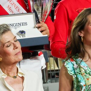 Le principe repose sur un format en relais, associant un cavalier amateur confirmé et un professionnel du Global Champions Tour.

La princesse Caroline de Hanovre et sa fille Charlotte Casiraghi ont a assisté à la Monaco Longines Pro Am Cup au profit de l' AMADE à Monaco, le 3 juillet 2024. © Claudia Albuquerque/Bestimage