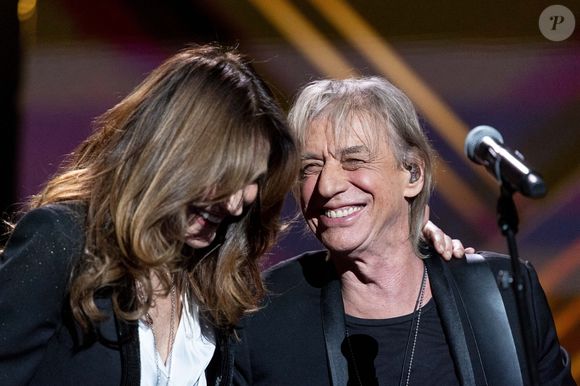 Exclusif - Carla Bruni Sarkozy, Jean-Louis Aubert - Enregistrement de l'émission "La fête de la chanson française" à Paris, présentée par L.Thilleman et A.Manoukian, et diffusée le 20 décembre sur France 3
© Pierre Perusseau / Bestimage