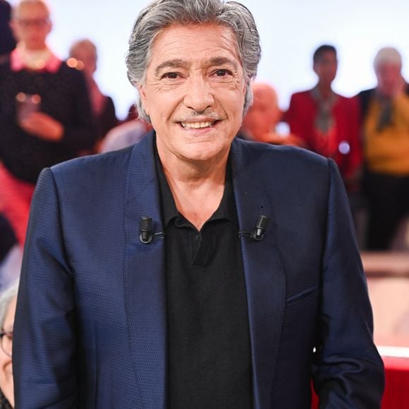 Exclusif - Frédéric François lors de l'enregistrement de l'émission Vivement dimanche présentée par M.Drucker aux studios Rive Gauche, à Paris, France, le 1er octobre 2025. Diffusion sur France 3 le 9 novembre 2025. © Guillaume Gaffiot/Bestimage