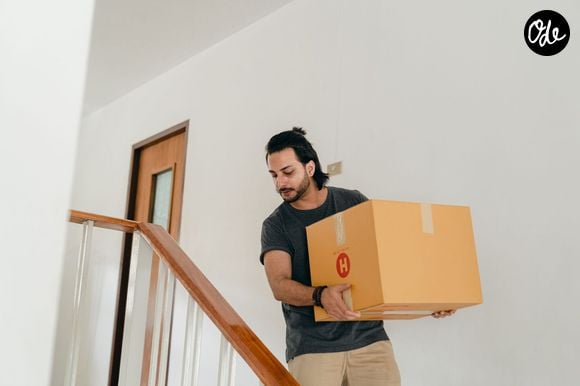 Conserver ces objets peut simplement être pratique : ils peuvent servir à ranger, emballer ou déménager.

Pexels