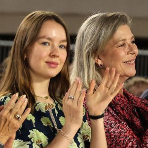 Le stress était à son comble ces derniers jours avec l'hospitalisation d'Ernst August de Hanovre.  

Alexandra de Hanovre, la princesse Caroline de Hanovre, Jan Tops - Jumping international Monte Carlo, Longines Global Champions Tour à Monaco © Claudia Albuquerque/Bestimage