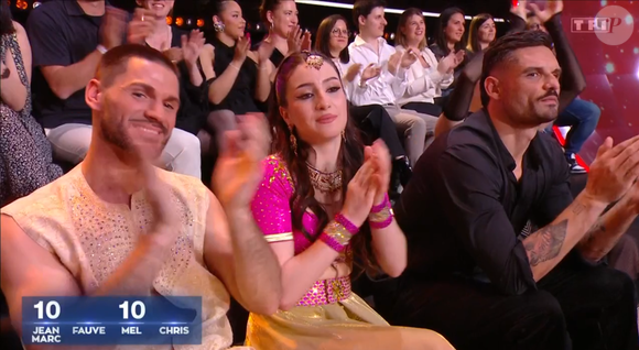Il passe ainsi devant Lénie au classement

Adil Rami et ses jumeaux dans "Danse avec les stars", capture d'écran TF1