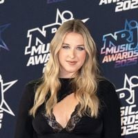 Héléna (Star Academy) évoque sa proximité avec une célèbre artiste lors de ses premières aux concerts des Enfoirés