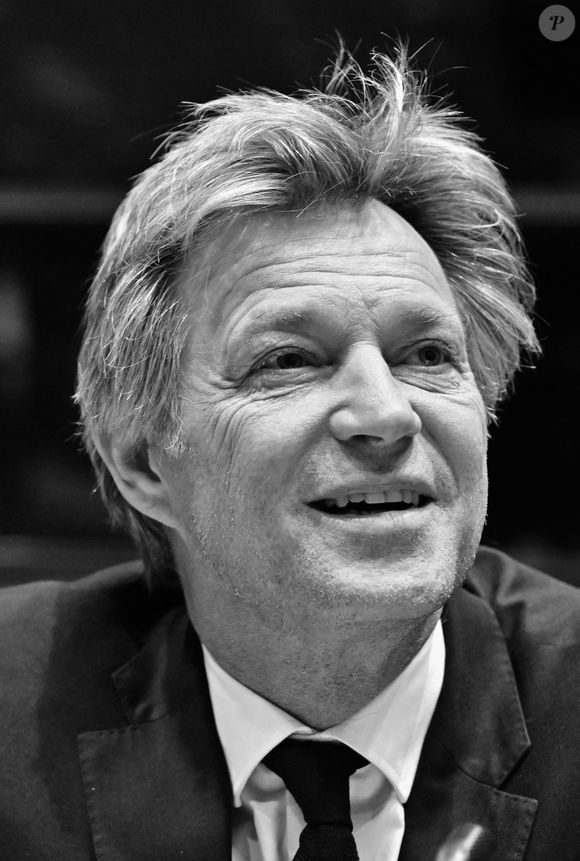 Il dresse le constat amer que la production de documentaires indépendants est un domaine extrêmement coûteux qui génère trop peu de profits.

Audition de Laurent Delahousse, journaliste et présentateur de télévision, par la commission d'enquête "Audiovisuel public" à l'Assemblée Nationale à Paris, France, le 2 février 2026. © Christian Liewig/Bestimage