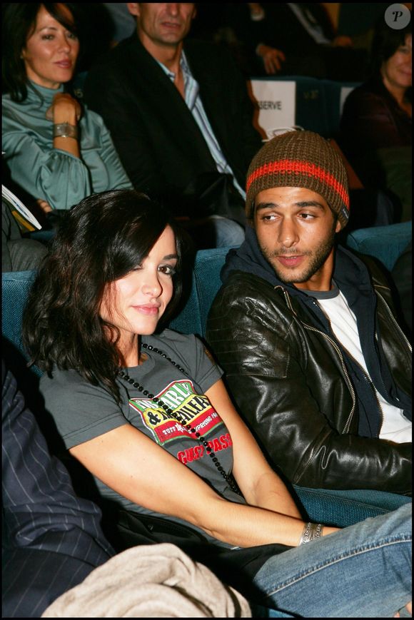 03/11/2005 Jenifer et son mari Maxim Nucci à l'avant-première du film Joyeux Noël à l'UGC Normandie. Photographe : BERTRAND RINDOFF PETROFF / BESTIMAGE