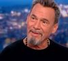 Aujourd’hui, il se dit plutôt serein et confie ne penser à sa maladie qu’au moment de ses contrôles trimestriels, pour l’instant positifs. 

Florent Pagny, qui va beaucoup mieux, était l'invité de Gilles Bouleau aux 20 heures de TF1 le jeudi 16 novembre.
© Captute TV TF1 via Bestimage