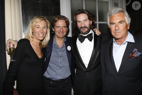 Frère de Frédéric Beigbeder, l’homme d’affaires mène en parallèle une carrière engagée entre entrepreneuriat et vie publique. 

Soirée du film L’amour dure 3 ans au passage Jouffroy à Paris, avec Frédéric Beigbeder aux côtés de son frère Charles Beigbeder, entouré de Carine Beigbeder et de Jean-Paul Enthoven. BERTRAND RINDOFF PETROFF / BESTIMAGE