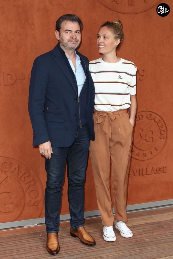 Clovis Cornillac et sa femme Lilou Fogli - Finale hommes lors des internationaux de France de tennis de Roland Garros 2019 à Paris, le 9 juin 2019. © Jacovides - Moreau / Bestimage