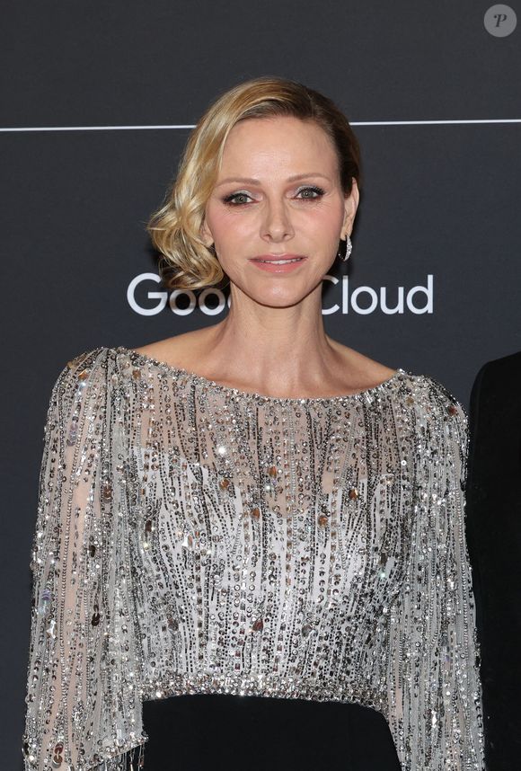 La princesse Charlene de Monaco - Soirée du Monaco E-Prix 2026 à l'hôtel de Paris à Monaco, le 17 mai 2026.  © Claudia Albuquerque / Bestimage