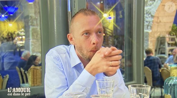 En effet, le prétendant de Christophe a officiellement annoncé leur rupture

Christophe avec son prétendant Yann dans "L'amour est dans le pré" sur M6.
Crédit : M6