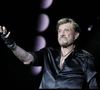Il souffrait du dos et de ses excès passés.

EXCLU : Johnny Hallyday en concert au Stade de France, le 16 juin 2012.
BORDE / CORLOUER / JACOVIDES / RINDOFF PETROFF / BESTIMAGE