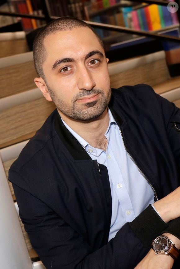 Exclusif - Rendez-vous avec Jimmy Mohamed à Paris le 13 octobre 2019. © Cédric Perrin/Bestimage