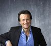 C’est à Grasse, ville perchée à 400 mètres d’altitude, qu’il a construit une maison devenue aujourd’hui sa résidence principale.

Exclusif - Portrait de Vincent Perrot. Le 10 novembre 2020 © Cédric Perrin / Bestimage
