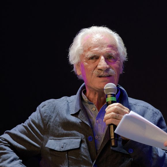 Il dit aujourd'hui avoir une relation spirituelle avec le chanteur

Yann Arthus-Bertrand assiste au gala de charité d'Aviation Sans Frontières " Rêver sans frontières " qui se tient au Grand Rex, le 3 octobre 2023 à Paris, France. Photo by Jana Call me J/ABACAPRESS.COM