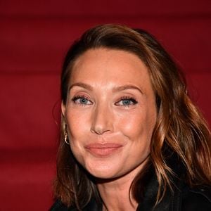 Laura Smet file le parfait amour avec Raphaël Lancrey-Javal, un homme d'affaires qui s'est notamment illustré dans le monde du spectacle ou dans le secteur de l'immobilier.

Laura Smet - Front row du défilé Etam Live Show au Palais Brongniart à Paris. © Veeren / Perusseau / Bestimage