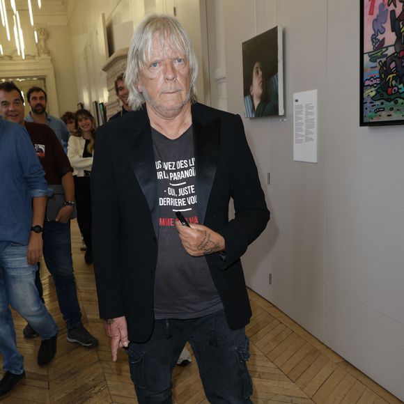 Exclusif - Le chanteur Renaud (Renaud Séchan) -  Vernissage de l'exposition "Renaud, Des mots et des images" qui se tiendra jusqu'au 14 septembre à la Mairie du 13ème à Paris le 5 septembre 2024. © Coadic Guirec/Bestimage