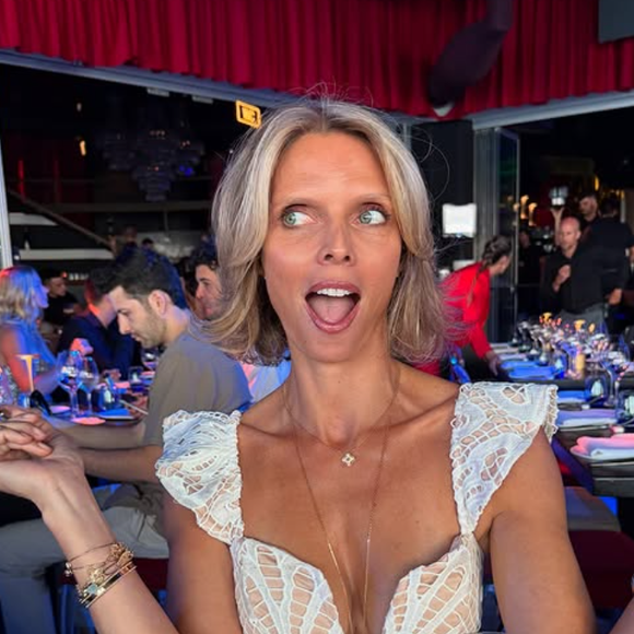 Pour les vacances, Sylvie Tellier a mis le cap sur une destination lointaine.

Sylvie Tellier en vacances à l'autre bout du monde.