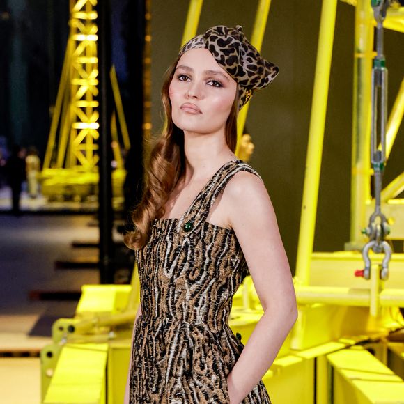 Lily-Rose Depp au photocall du défilé Chanel Collection Femme Prêt-à-Porter Automne/Hiver 2026-2027 lors de la Fashion Week de Paris (PFW) au Grand Palais, à Paris, France, le 9 mars 2026. © Olivier Borde/Bestimage