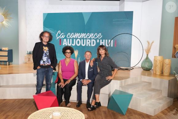 Il y partage ses compétences de psychiatre et addictologue.

Exclusif - Laurent Karila, Amina Yamgnane, Marc Geiger, Faustine Bollaert - - La nouvelle saison de l'émission "ça commence aujourd'hui" sur France 2. Paris le 1er septembre 2023. © Jack Tribeca / Bestimage