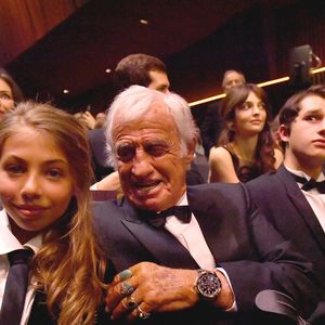 Jean-Paul Belmondo et sa fille Stella lors de la 42e cérémonie des César du cinéma qui s'est tenue à la salle Pleyel à Paris, en France, le 24 février 2017. Photo par Christophe Guibbaud/ABACAPRESS.COM