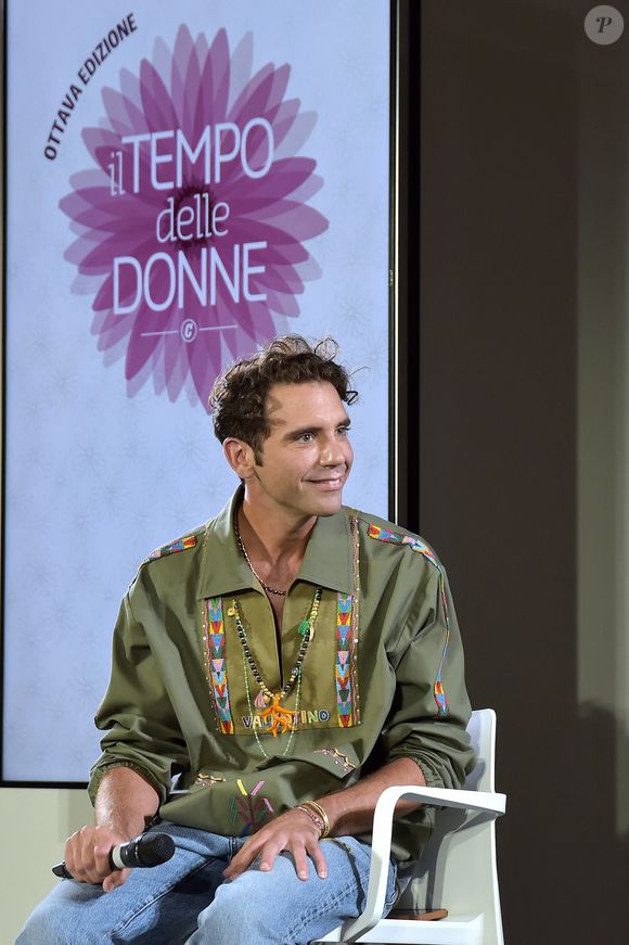 Mika sur le plateau de l'émission "Il tempo delle donne" à Milan. Le 16 septembre 2021. Photo par SGP / BESTIMAGE