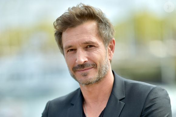 Alexandre Varga participe au photocall du Festival de la Fiction de La Rochelle le 16 septembre 2022 à La Rochelle, France. Photo par Franck Castel/ABACAPRESS.COM