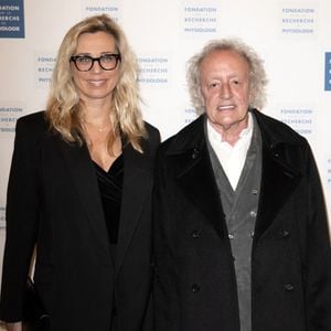 Mais leur histoire ne durera pas. Le compositeur file depuis 20 ans le parfait amour avec Laure.

Didier Barbelivien et Laure Barbelivien assistent au Gala Stethos d'Or 2025 à l'Hôtel Georges V, le 24 mars 2025 à Paris, France. Photo par David NIVIERE/ABACAPRESS.COM
