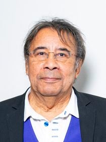 Laurent Voulzy : Son refuge dans une ville paisible du Sud de la France, où il passe ses étés avec sa compagne Isaure Le Faou