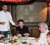Dragon, un comptoir japonais ultra-exclusif dédié à l'art du hand roll (ces makis roulés à la main minute dans une algue nori croustillante).

Exclusif - Invités : Cyril Lignac, Damien Nougarède, Hervé Vilard, Chantal Goya - Chantal Goya fête son 84e anniversaire au Bar des Prés à Paris le 10 juin 2026.

© Philippe Baldini / Bestimage