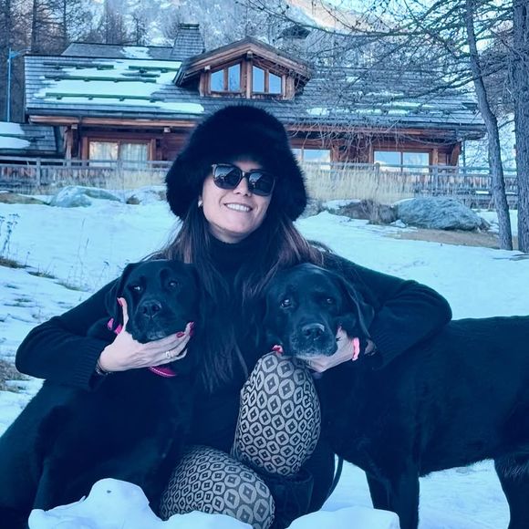 Karine Ferri fait son maximum pour venir en aide aux animaux et elle partage souvent des photos de ses chiens.