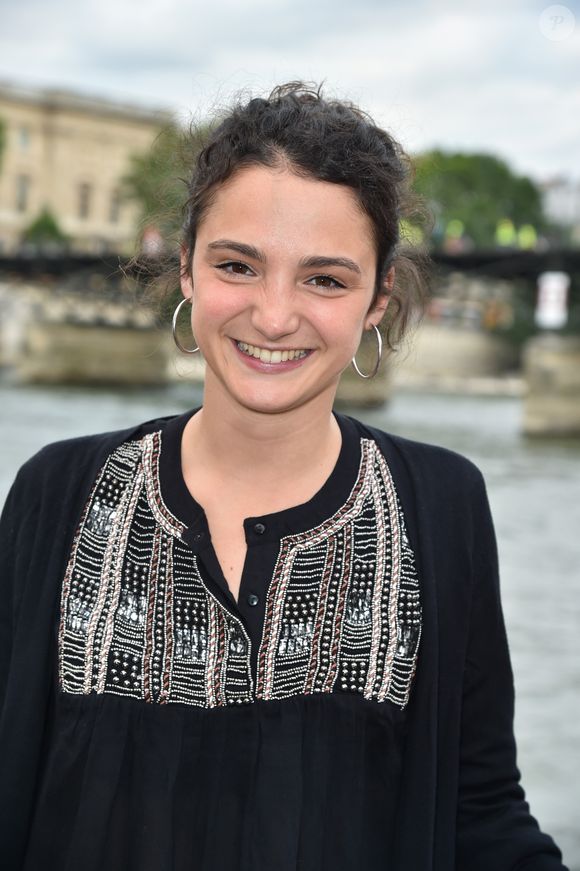 Exclusif - Pauline Bression - Soirée "Fête des fictions de France 3" à la péniche La Balle au Bond au port des Saints-Pères à Paris, le 4 juillet 2016. © Lionel Urman/Bestimage