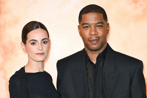 Le rappeur Kid Cudi a épousé Lola Abecassis

Lola Abecassis Sartore et Kid Cudi assistent au défilé Yves Saint Laurent Womenswear Fall/Winter 2025-2026 dans le cadre de la semaine de la mode à Paris, France, le 11 mars 2025. Photo par Aurore Marechal/ABACAPRESS.COM