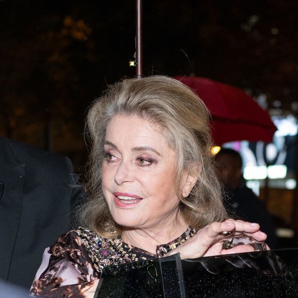 Catherine Deneuve à l'inauguration de la galerie RH Paris sur l'avenue des Champs-Élysées le 4 septembre 2025.

© Yehiel Chekroune / Bestimage