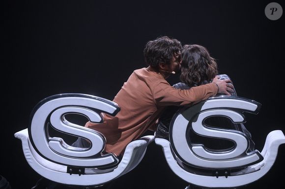 Jérémy Frérot, Laure Manaudou - Enregistrement de l'émission "La Chanson secrète 11" à Paris, diffusée le 24 juin 2022 sur TF1.

© Cyril Moreau / Bestimage