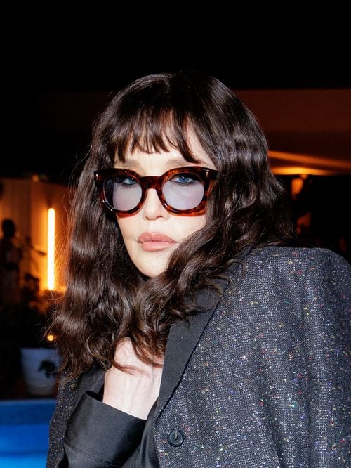 Isabelle Adjani a vécu en Irlande avec un acteur de légende qu'elle a aimé "de façon très élégiaque"