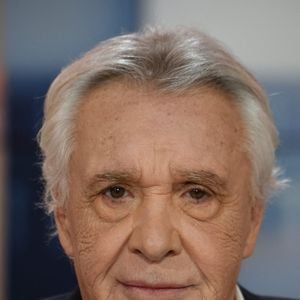 Michel Sardou est interwievé par Apolline de Malherbe sur BFMTV à Paris, France, le 27 octobre 2019. Photo Alain Apaydin/Abaca