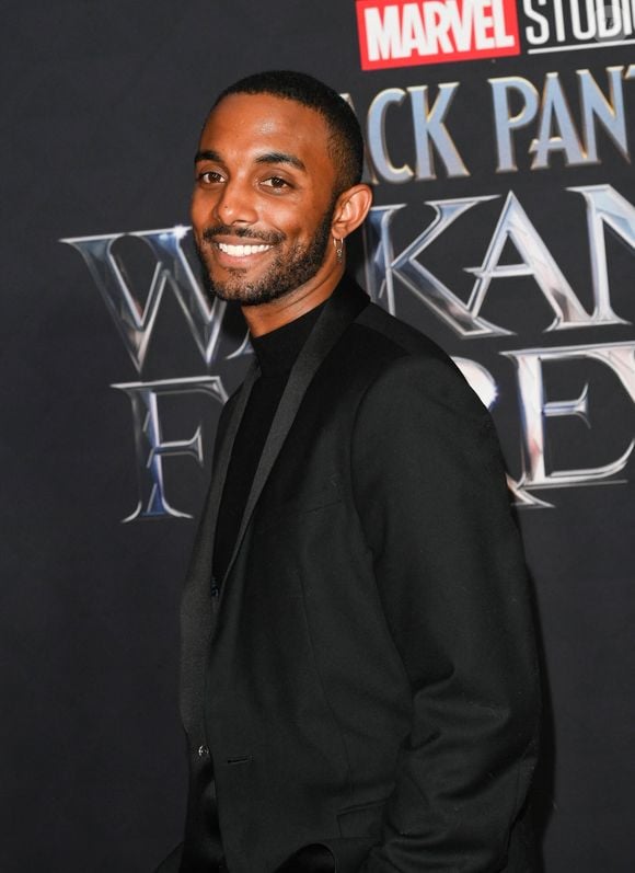 Cela lui a valu de perdre sa voix

Chris (Star Academy 2022) - Les élèves de la Star Academy 2022 sont de sortie pour assister à la première du film "Black Panther: Wakanda Forever" au Grand Rex à Paris  le 7 novembre 2022. © Coadic Guirec/Bestimage