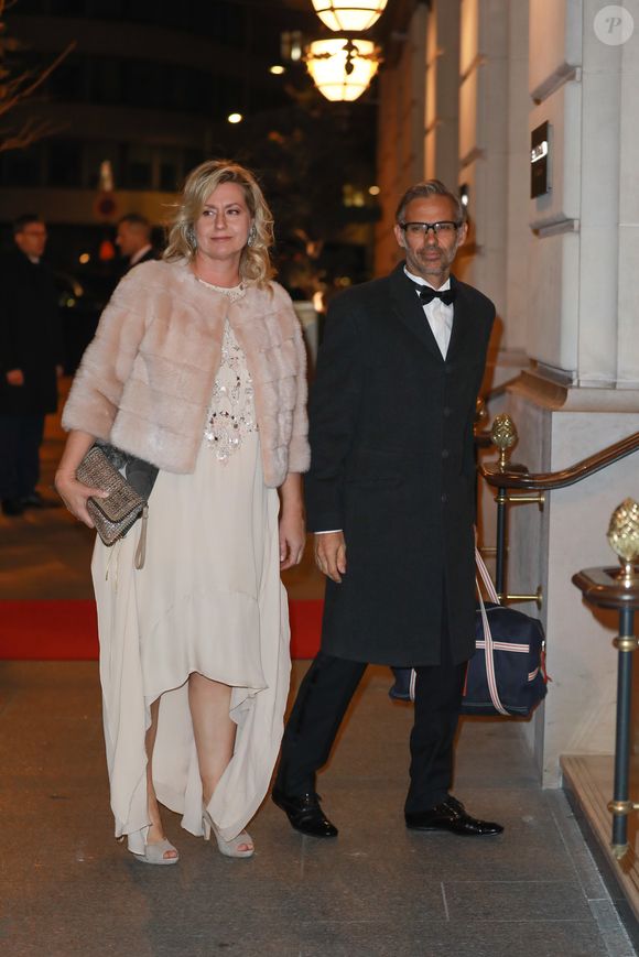 Paul Belmondo et Luana Belmondo arrivent à la 25ème édition du bal des débutantes à l'hôtel The Peninsula à Paris le 25 novembre 2017.©Agence / Bestimage