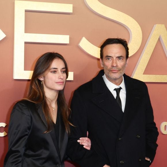 Anthony Delon et sa fille Liv - Photocall de la 50ème édition de la cérémonie des César à l'Olympia à Paris, France, le 28 février 2025 © Dominique Jacovides - Olivier Borde / Bestimage