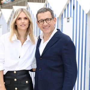 Laurence Arné et Dany Boon au photocall du film "La Famille Hennedricks" lors du 38ème festival du film de Cabourg, le 15 juin 2024. 

© Coadic Guirec/Bestimage