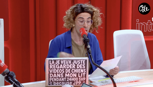 Après seulement un mois, l'humoriste range ses perruques, expliquant un format trop contraignant.

Thomas Poitevin, ex-humoriste de la matinale de France Inter