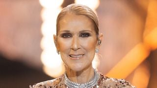 Céline Dion inconsolable 9 ans après le départ de René Angelil : entourée de ses enfants, elle prend la parole