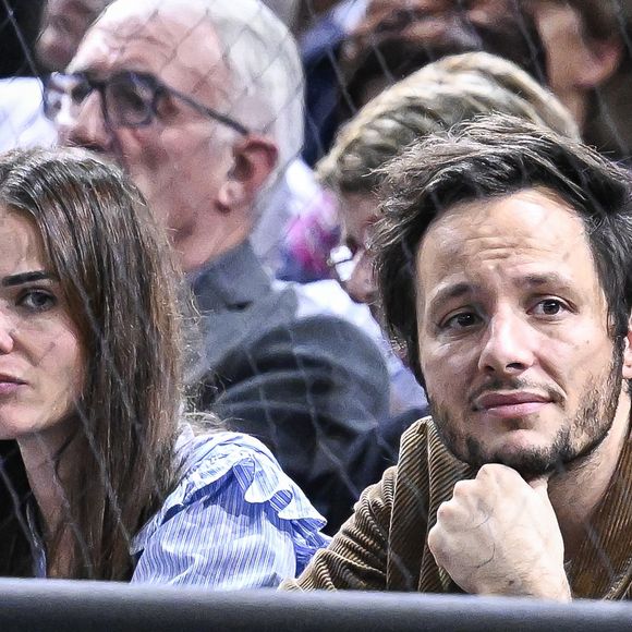 Le chanteur français Vianney Bureau et sa femme Catherine Robert lors du tournoi de tennis Rolex Paris Masters ATP Masters 1000 le 1er novembre 2023 à l'Accor Arena Bercy à Paris, France. Photo by Victor Joly/ABACAPRESS.COM