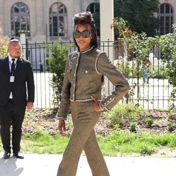 Naomi Campbell - Les célébrités arrivent au défilé Chanel Collection Haute Couture Automne/Hiver 2025-2026 lors de la Fashion Week de Paris (PFW), le 8 juillet 2025. 
© Denis Guignebourg / Bestimage