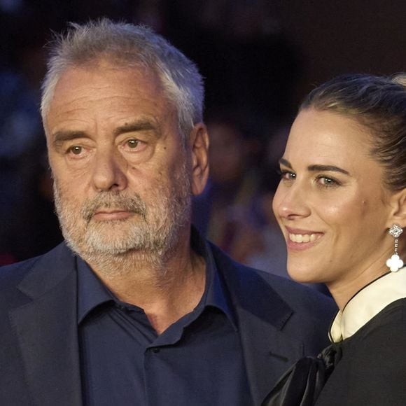 Membre du jury de la toute nouvelle saison de l’émission "Qui veut être mon associé ?", le talentueux investisseur et fondateur de la licorne Aircall, Jonathan Anguelov, âgé de 39 ans, est désormais lié à la famille Saldmann. 

Luc Besson, Sarah Saldmann à la première du film "Dracula" de L.Besson lors de la 20ème édition du festival du film de Rome
Backgrid UK/ Bestimage