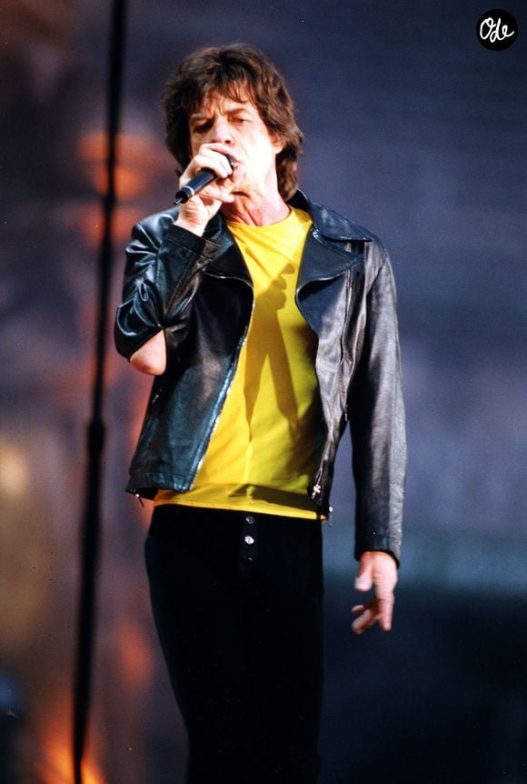 Avec pragmatisme, l'artiste rappelle que la vraie longévité implique avant tout de faire un trait sur les excès de jeunesse.

Les Rolling Stones au Stade de france Paris 1998. 

© Bestimage