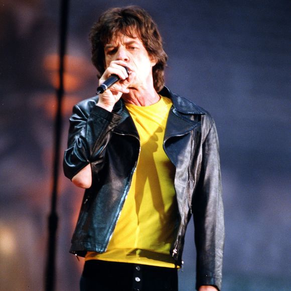 Avec pragmatisme, l'artiste rappelle que la vraie longévité implique avant tout de faire un trait sur les excès de jeunesse.

Les Rolling Stones au Stade de france Paris 1998. 

© Bestimage