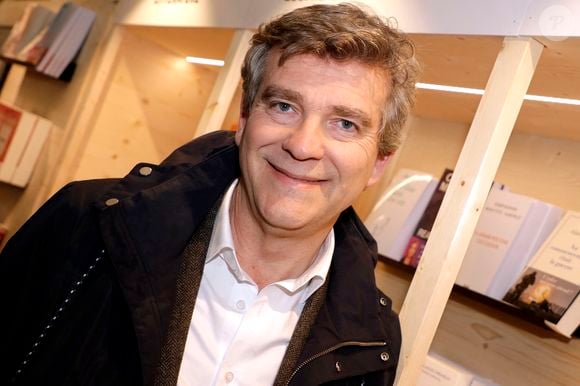 Il devrait intervenir à l'antenne une fois par semaine

Arnaud Montebourg - Festival du Livre de Paris 2023 au Grand Palais Éphémère le 21 avril 2023.
© Cedric Perrin / Bestimage
